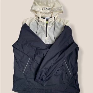 2XU rain jacket size large